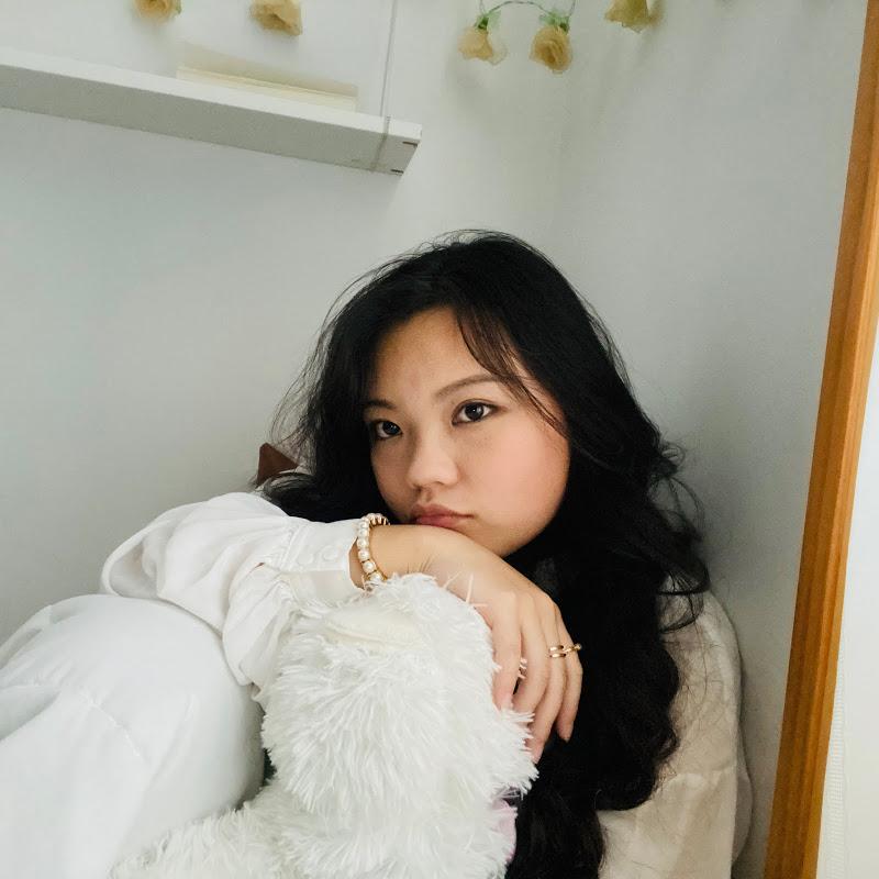 About Thematic Thematic Creator: Emily Her